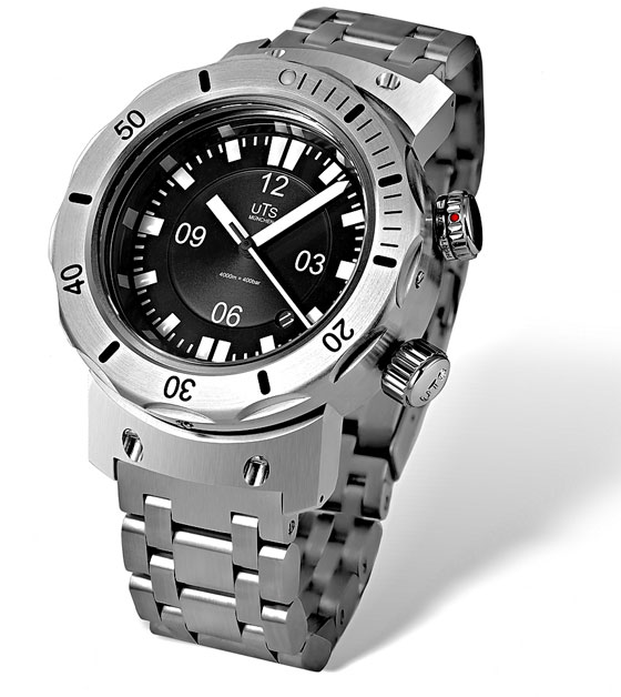 www.watchtime.com | blog  | 6 Extreme Divers Watches | uts4000