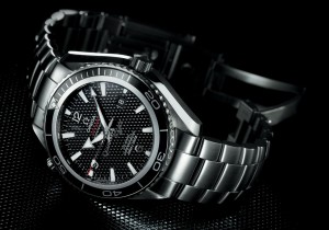 www.watchtime.com | watches in movies  | The Watches of James Bond | Omega A Quantum Of Solace 300x210