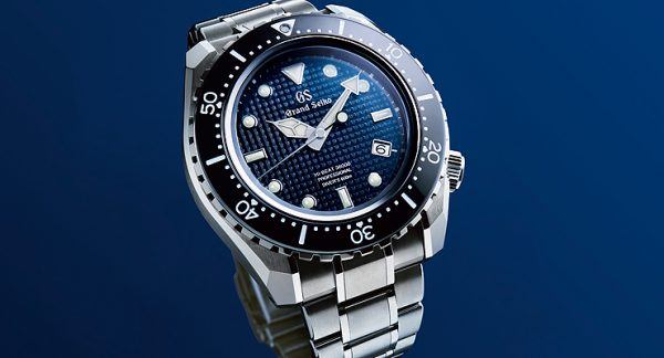 Six Dive Watches that Made a Splash in 2017 | WatchTime - USA's  Watch  Magazine