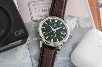 British Roadsters Meet Japanese Mountains in Exclusive Grand Seiko Toge  Special Edition | WatchTime - USA's  Watch Magazine