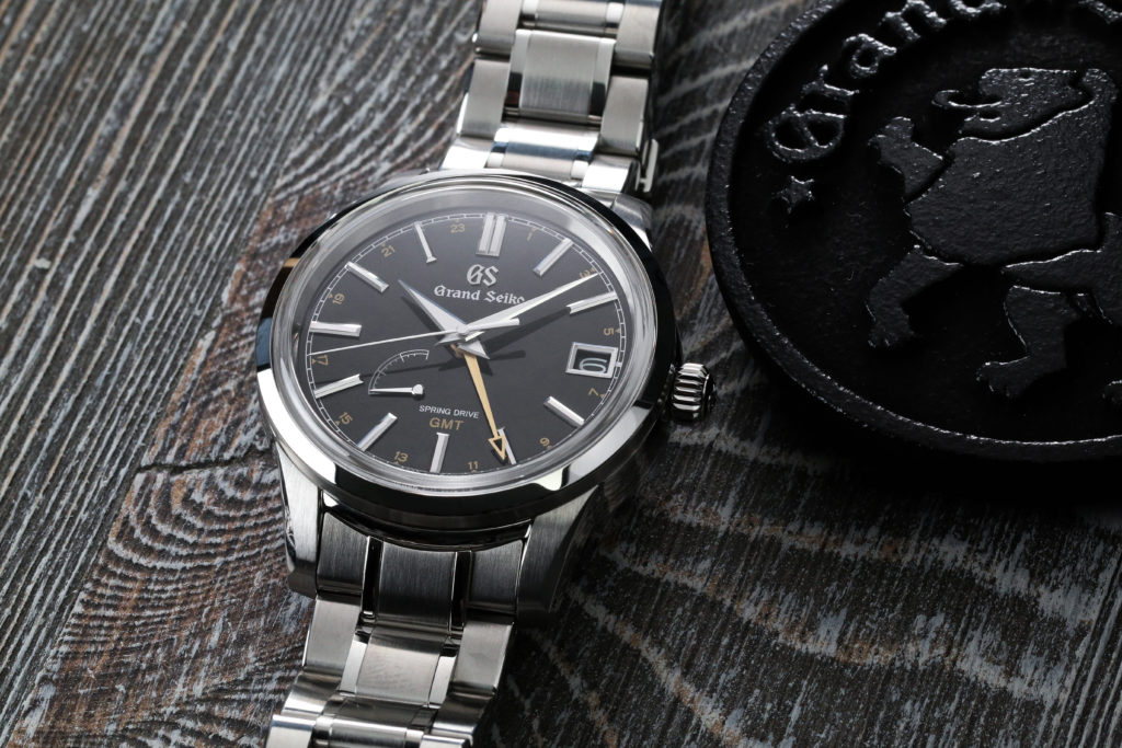 Showing at WatchTime New York 2021: The Grand Seiko Elegance GMT 4 Seasons  Collection | WatchTime - USA's  Watch Magazine