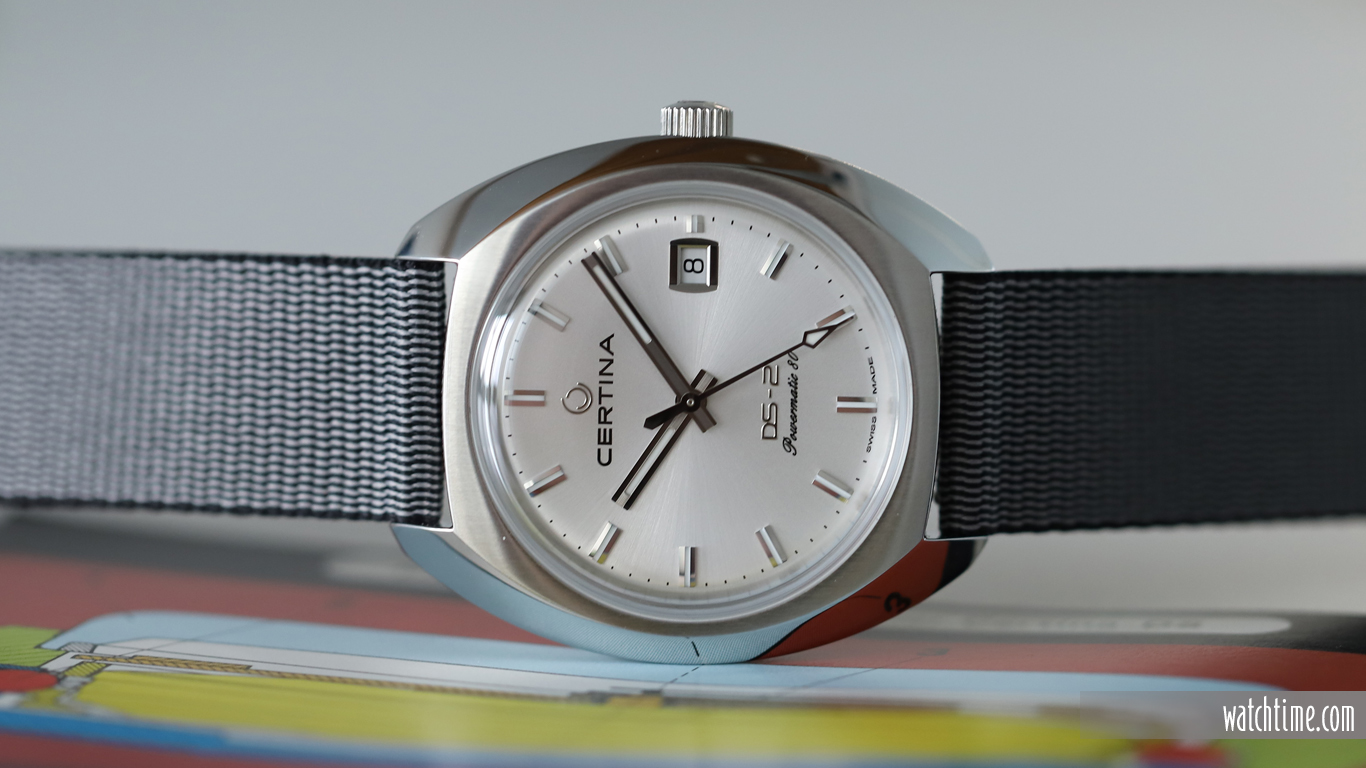 DS-2 Automatic Silver Quick-release system, Synthetic: SwissWatch