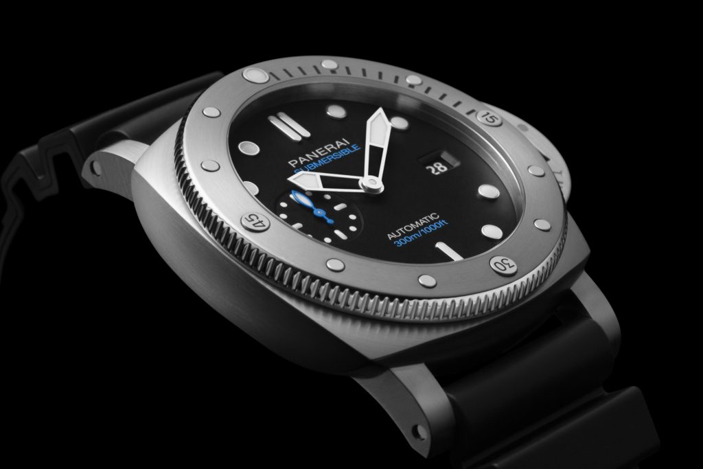Panerai Finds a Mid-Size with the Submersible Quaranta Quattro