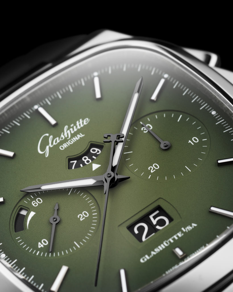 Glashütte Original Releases New Variant of Seventies Chronograph Panorama Date in the “Fab Green”