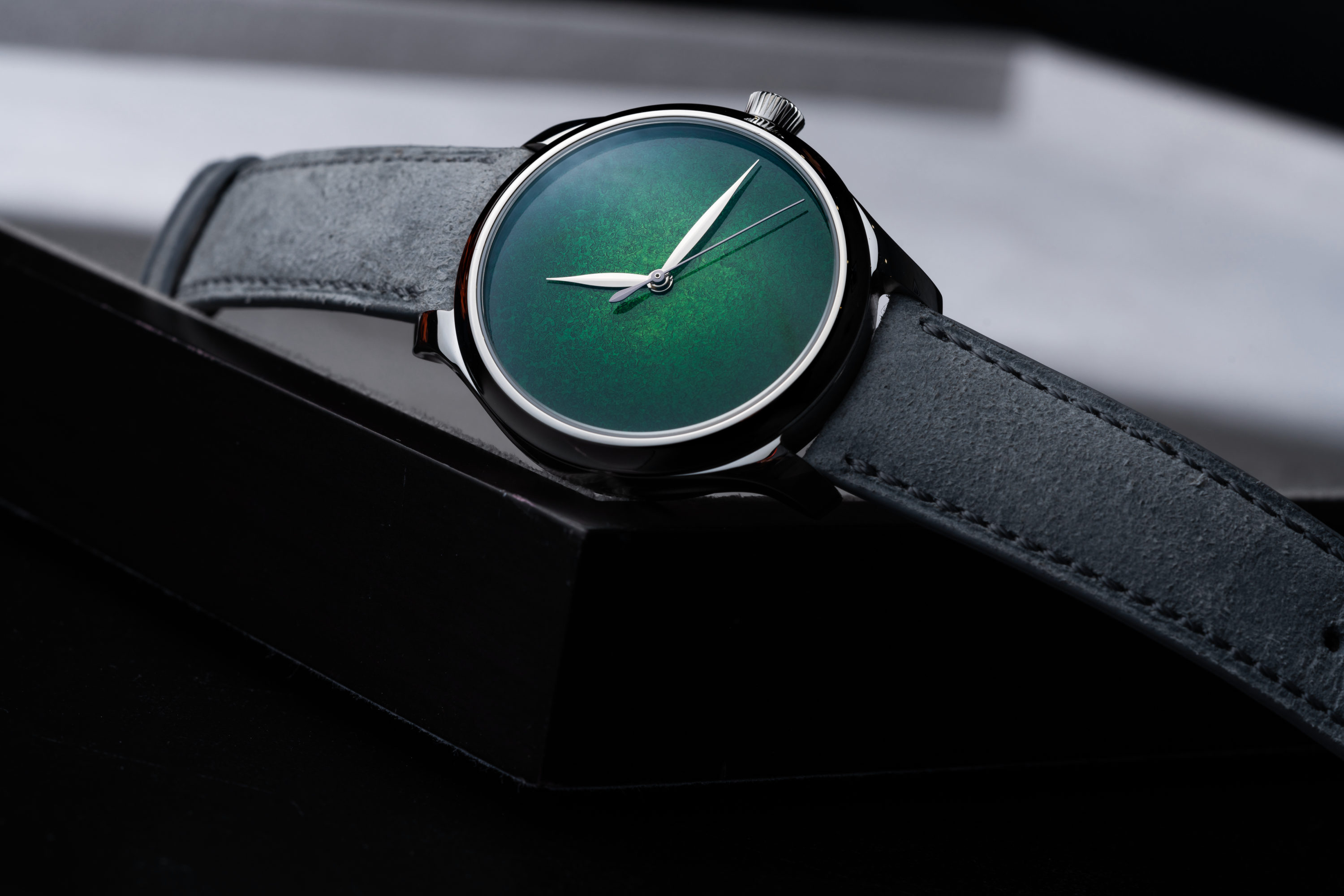 H.Moser & Cie.’s Concept of Confidence: The Endeavour Centre Seconds Concept Lime Green