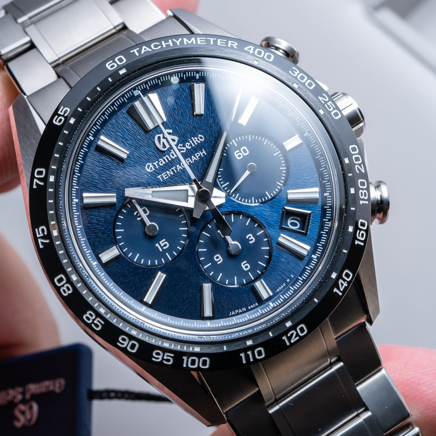 gå på pension flertal lige Hands-On Debut: Grand Seiko Unveils the Tentagraph, Its First Mechanical  Chronograph | WatchTime - USA's No.1 Watch Magazine